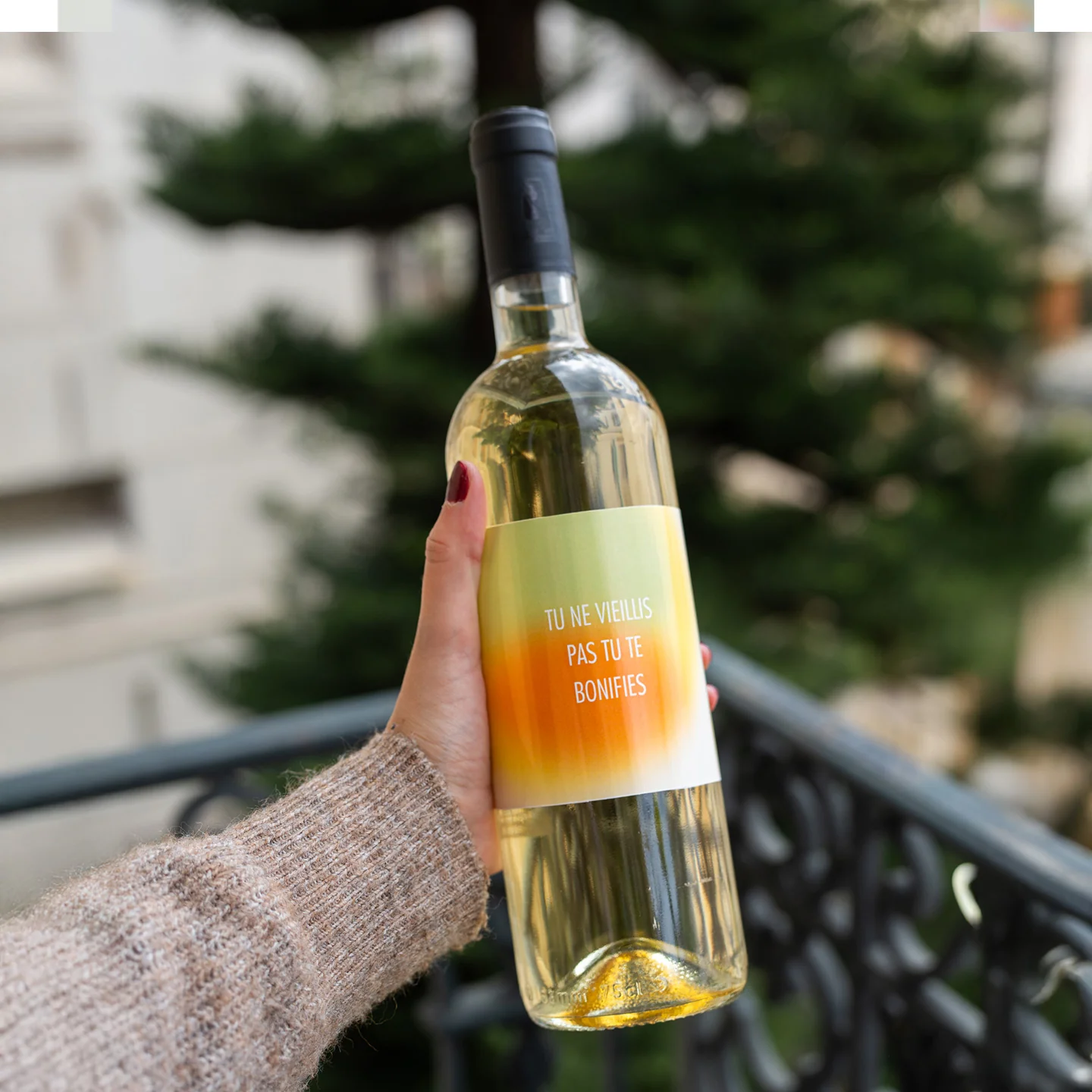 Bouteille de vin personnalisée - Image 4