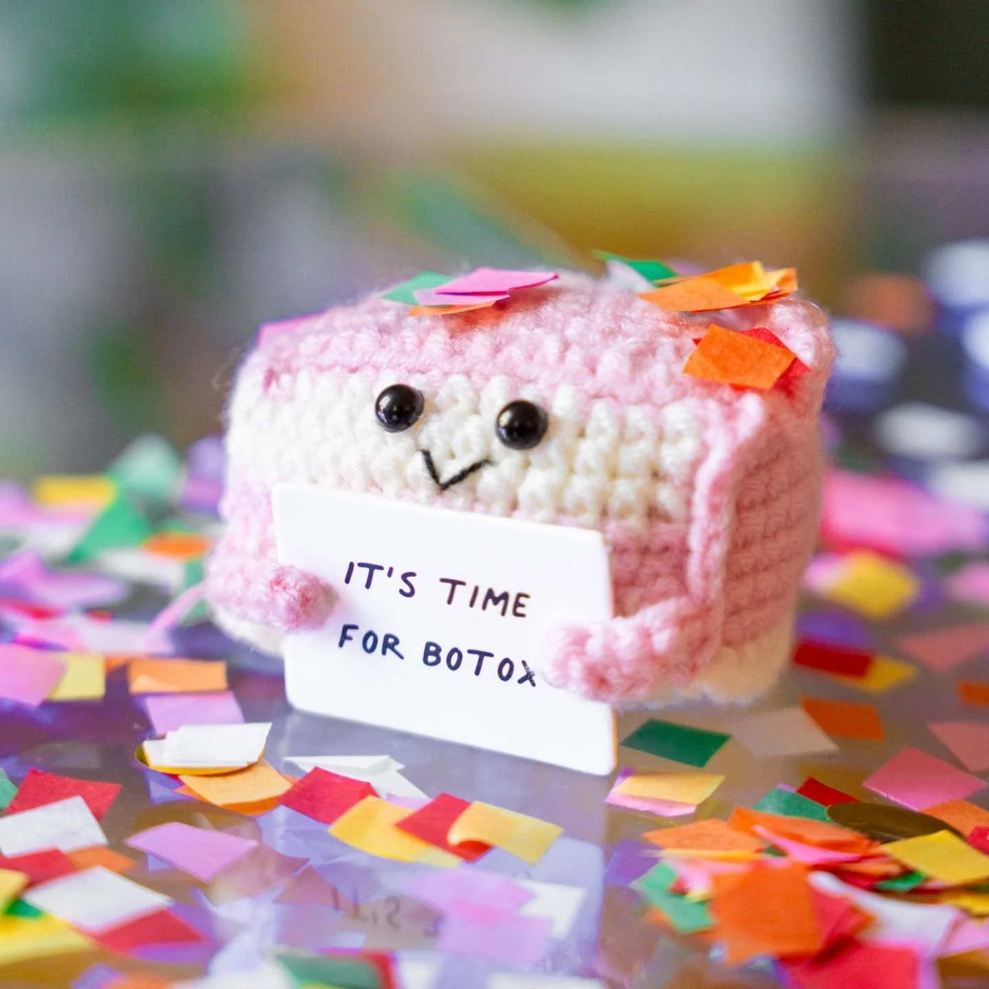 Cake - It's time for botox - Image 4