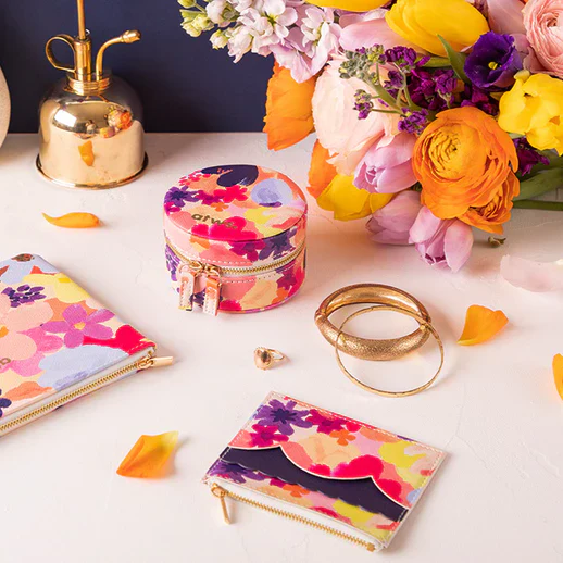 Porte cartes à fleurs